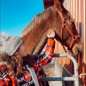 Meet your Posher, Eva